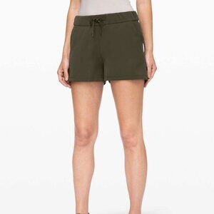NWOT Lululemon On the Fly Short *Woven *2.5" - Dark Olive